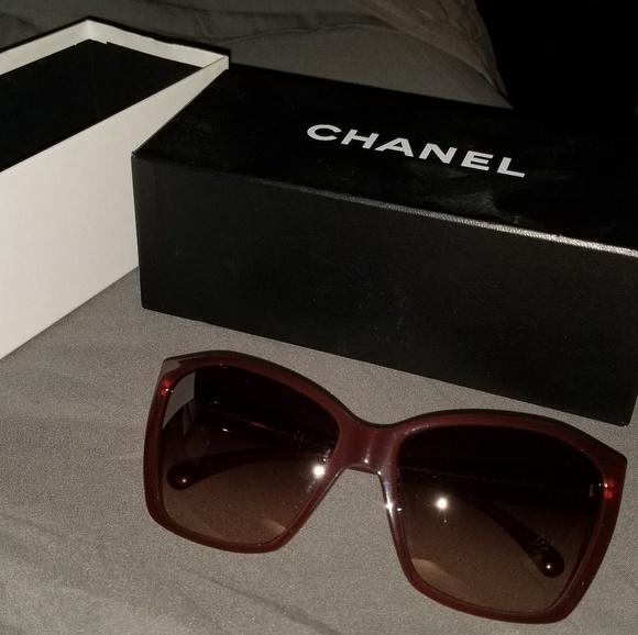 CHANEL Accessories - Beautiful, Authentic Chanel Sunglasses!!